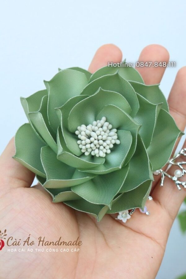 Hoa cài áo Ribbon có nhuỵ