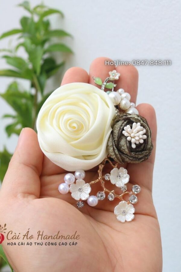 Hoa Cài Áo Lụa Cuộn Cành Đào 2 6