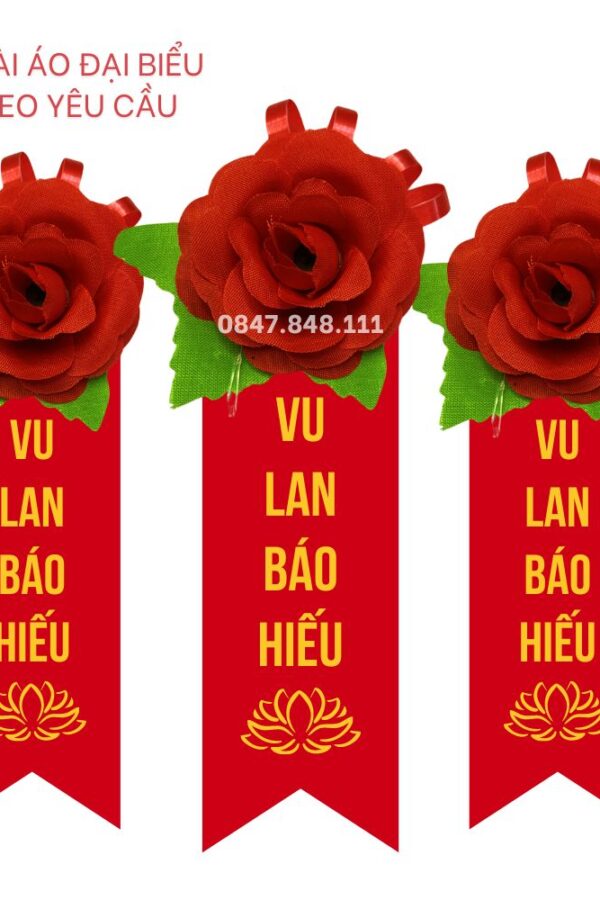 Hoa Cài Áo Vu Lan Đỏ