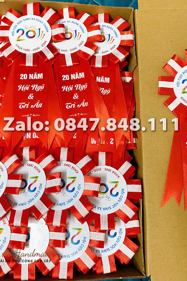 Hoa Cài Áo 20 Năm Hội Ngộ &Amp; Tri Ân