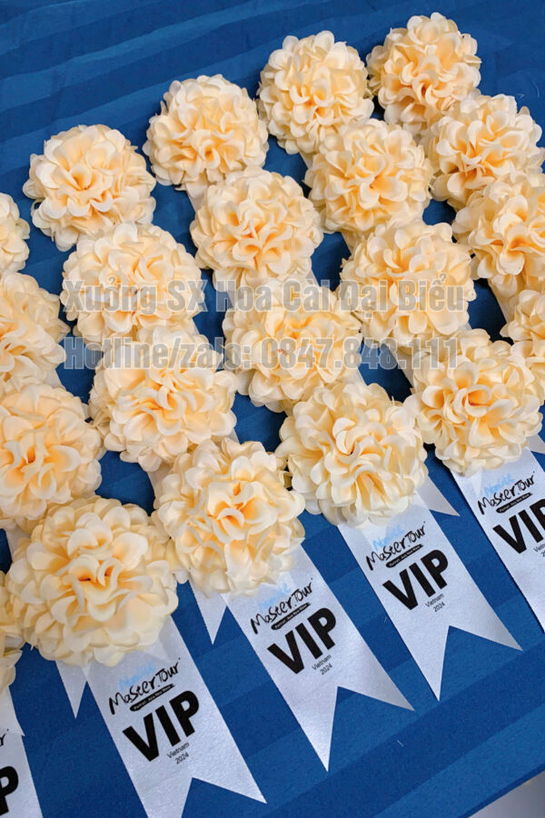 Hoa Cài Áo Sự Kiện VIP