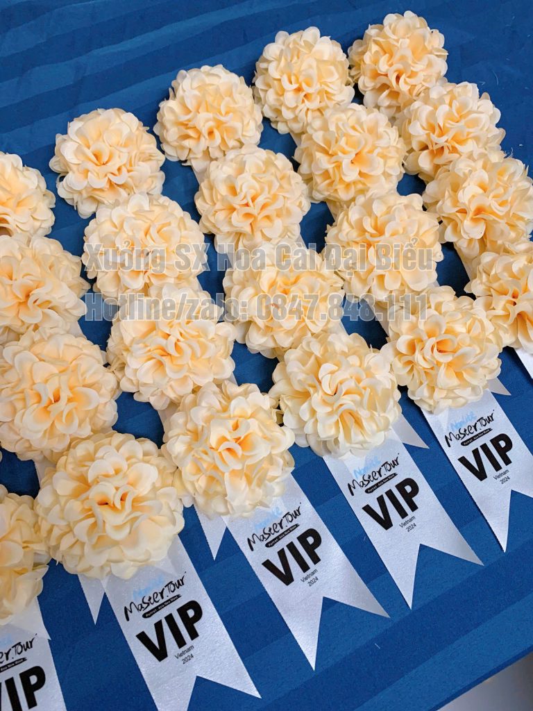 Hoa Cài Áo Sự Kiện Vip