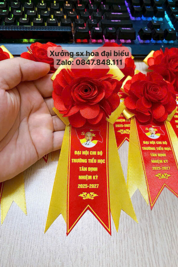 Hoa Cài Áo Đại Hội Chi Bộ 2 Hoa Cài Áo Đại Hội Chi Bộ